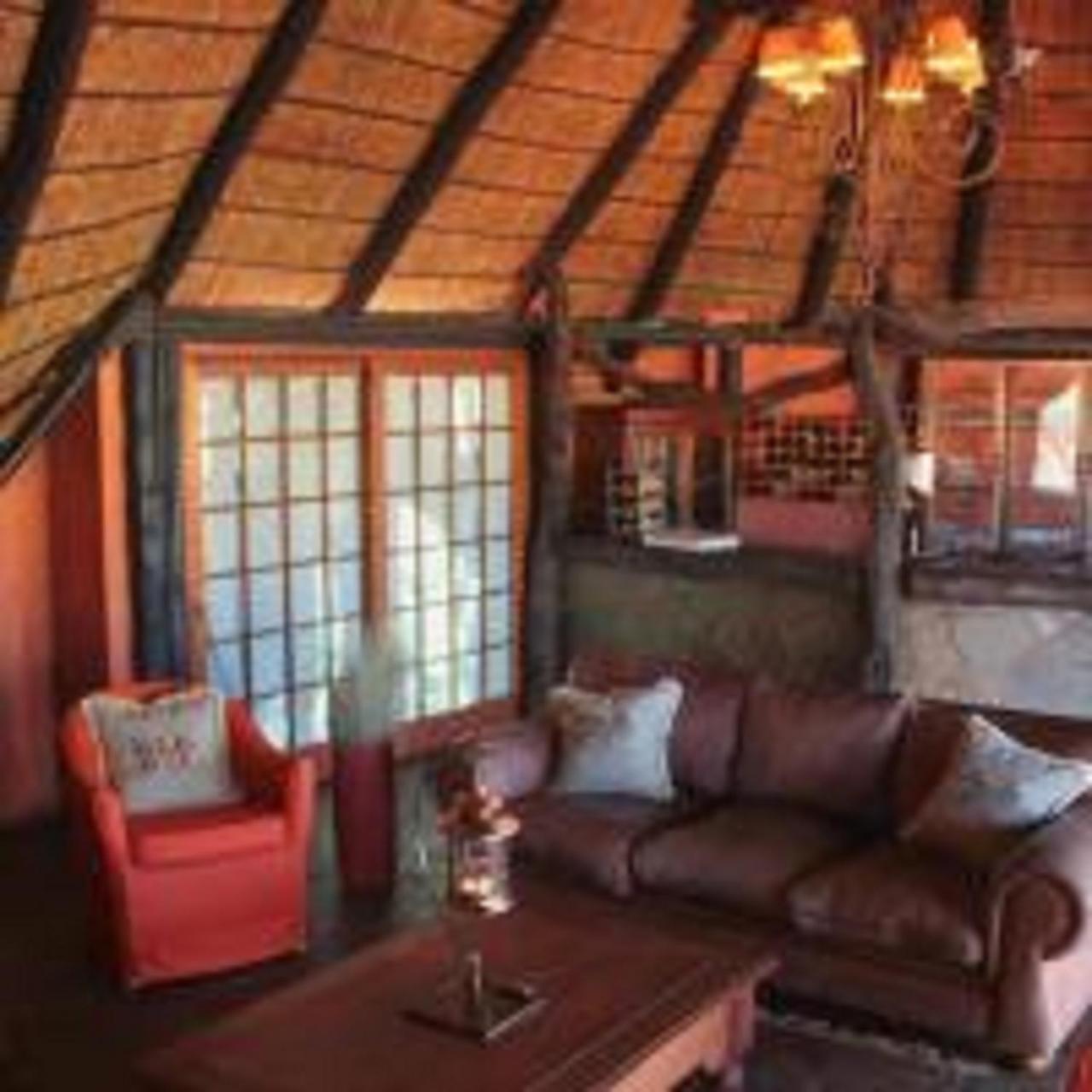 Camelthorn Kalahari Lodge Hoachanas Ngoại thất bức ảnh