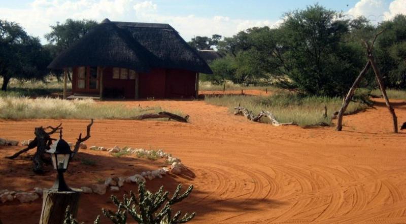 Camelthorn Kalahari Lodge Hoachanas Ngoại thất bức ảnh